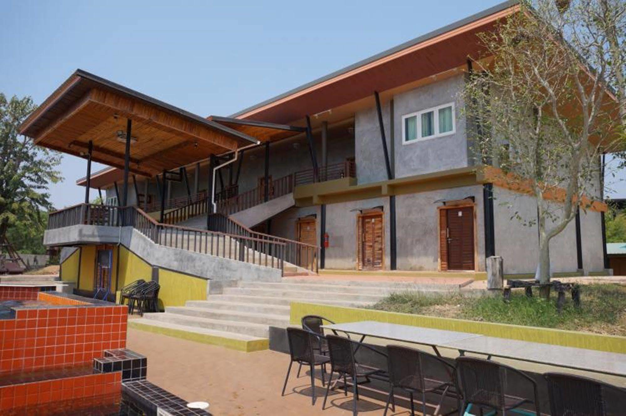 The Riverpool Resort And Spa Kanchanaburi Exterior photo